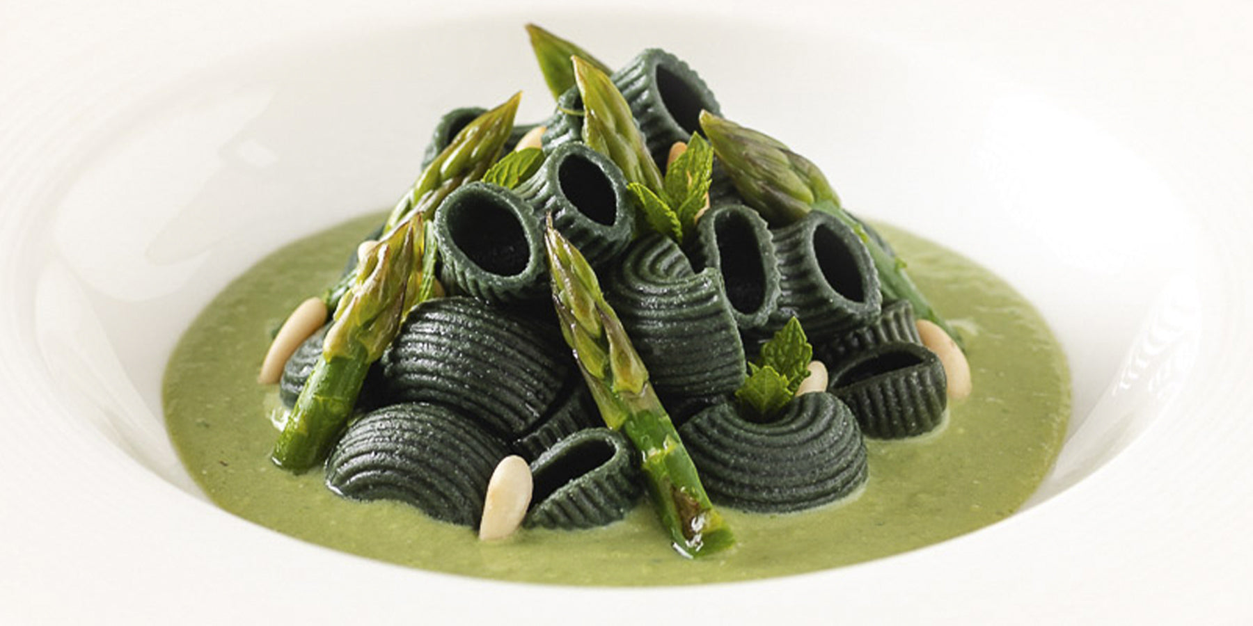 White Corn and Spirulina Pipe Rigate with Sautéed Asparagus and Pine Nut Mint Pesto